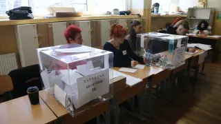 Камерите в секциите се включиха – вижте как се броят гласовете