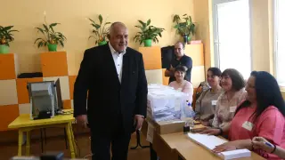 Нови резултати от ЦИК: Срив за ПП-ДБ, Борисов обръща мача в последните секунди