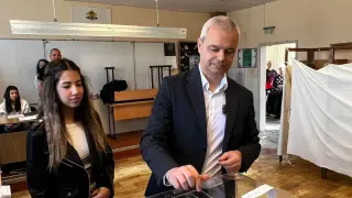 Костадин Костадинов гласува във Варна: Гласувах за бъдещето на България и за нейния суверенитет