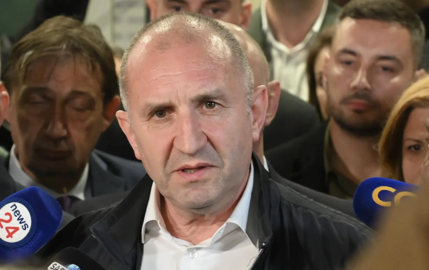 „Дупнишката Мадона“ поздрави Радев с победата