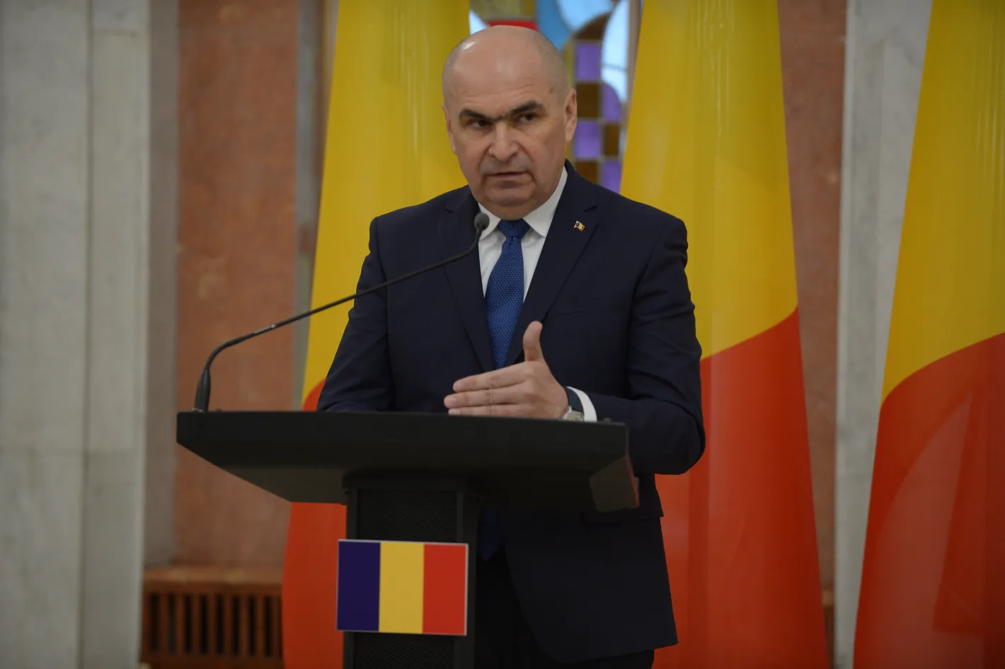 Голям политически трус в Румъния: премиерът остана без подкрепата на най-голямата сила