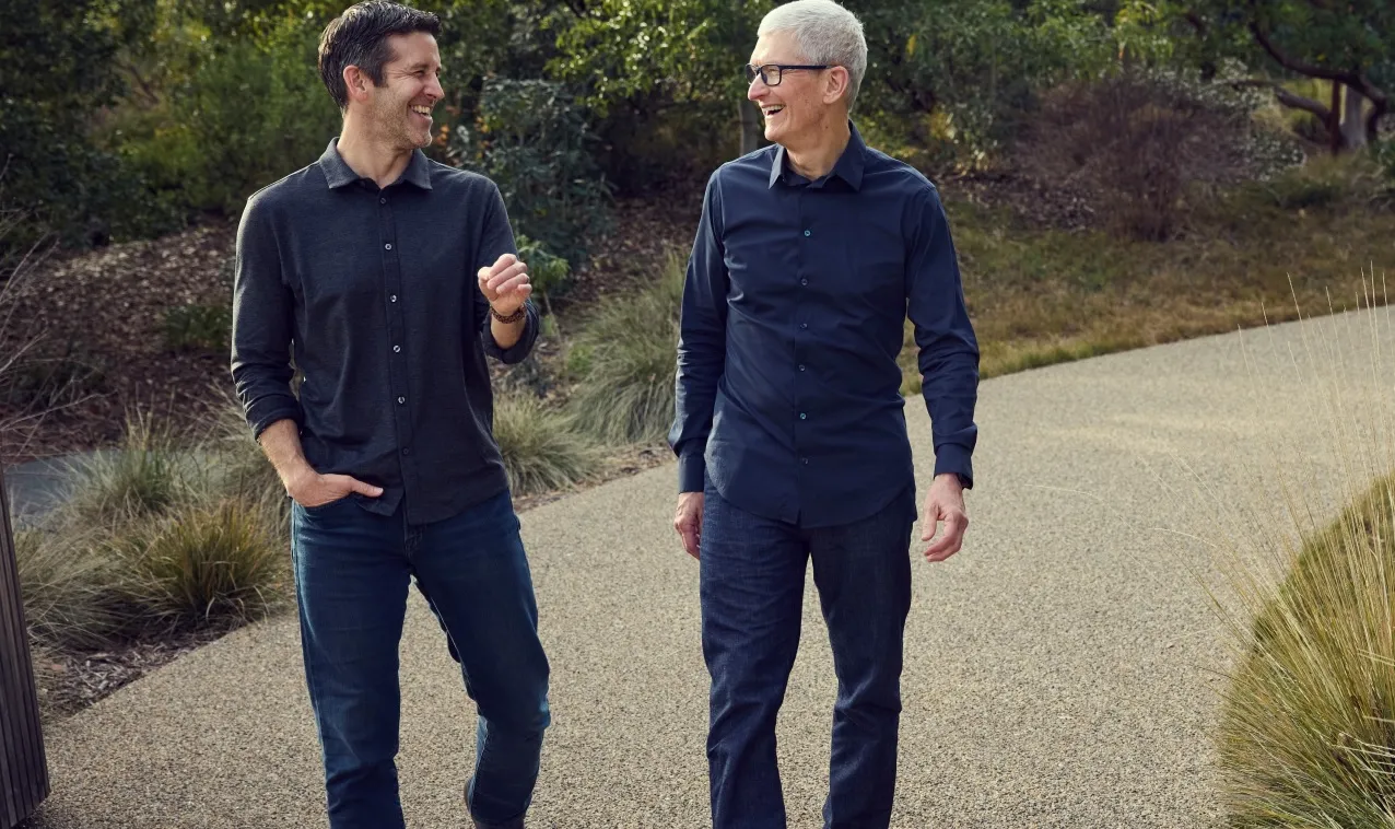 Тим Кук се оттегля като шеф на Apple, стана ясно кой ще поеме поста му