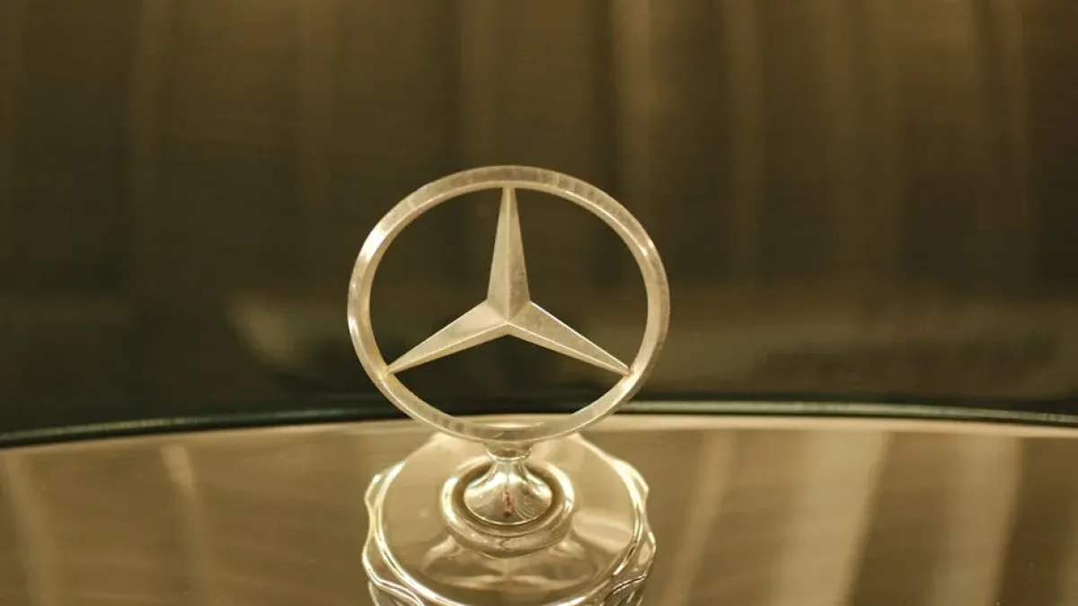 Ултра-рядък Mercedes с врати на "чайка" струва половин милион евро
