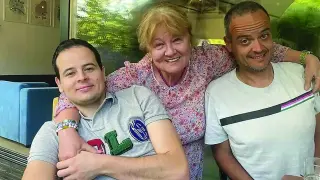 Елена Гроздева: Стоянка Мутафова измоли хляб от случайна зрителка на улицата