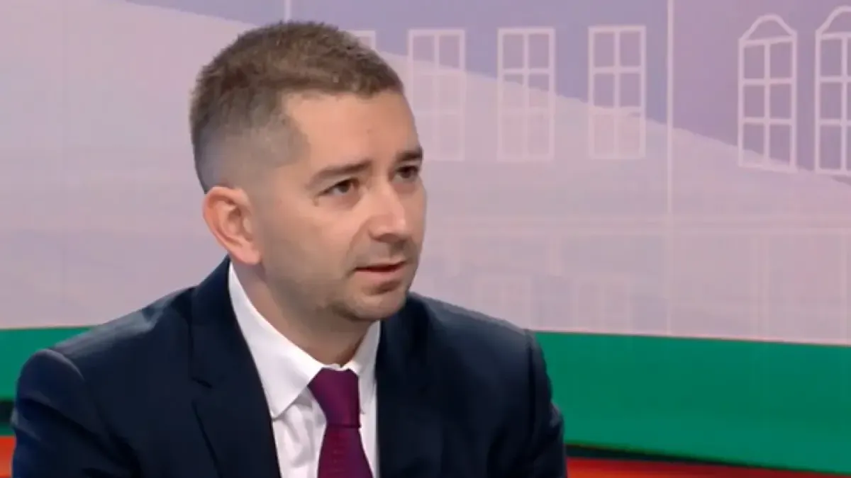 Слави Василев: Пълна чистка!