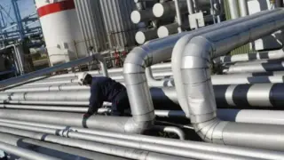 Унгария чака рестарт на "Дружба": МОЛ получи зелена светлина за руския петрол
