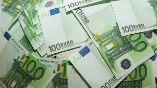 Пияната Весна чистила апартамент в Германия и намерила под леглото 700 000 евро: „Изхарчих всичко за година"