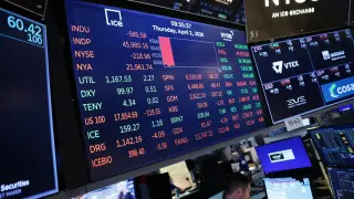 Борсовите индекси отчетоха рекордни равнища след удължаването на примирието с Иран