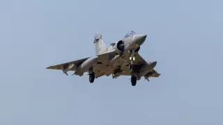Предлагат отстъпка на Гърция за самолетите Rafale, ако прехвърлят всички Mirage 2000 на Украйна
