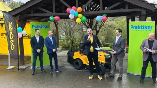 Практикер и Cub Cadet дариха градинска техника на SOS Детски селища България