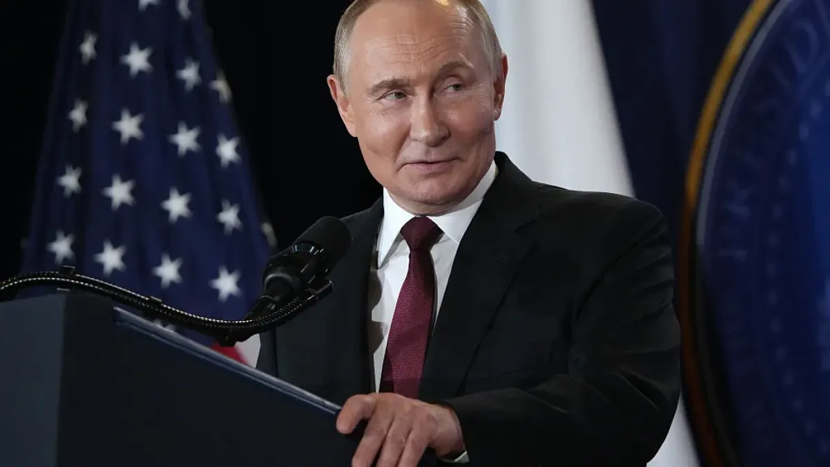 Путин увери Арагчи: Русия ще действа в интерес на Иран