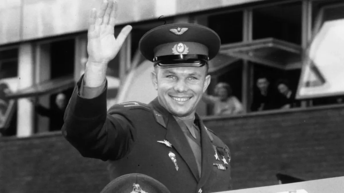 Куп подаръци за Гагарин след историческата мисия в Космоса, за които съветските граждани могат само да мечтаят