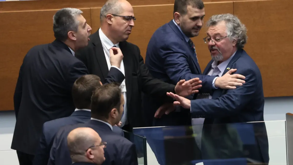 Големи калпазани: Кои бяха най-наказваните депутати в 51-ото НС