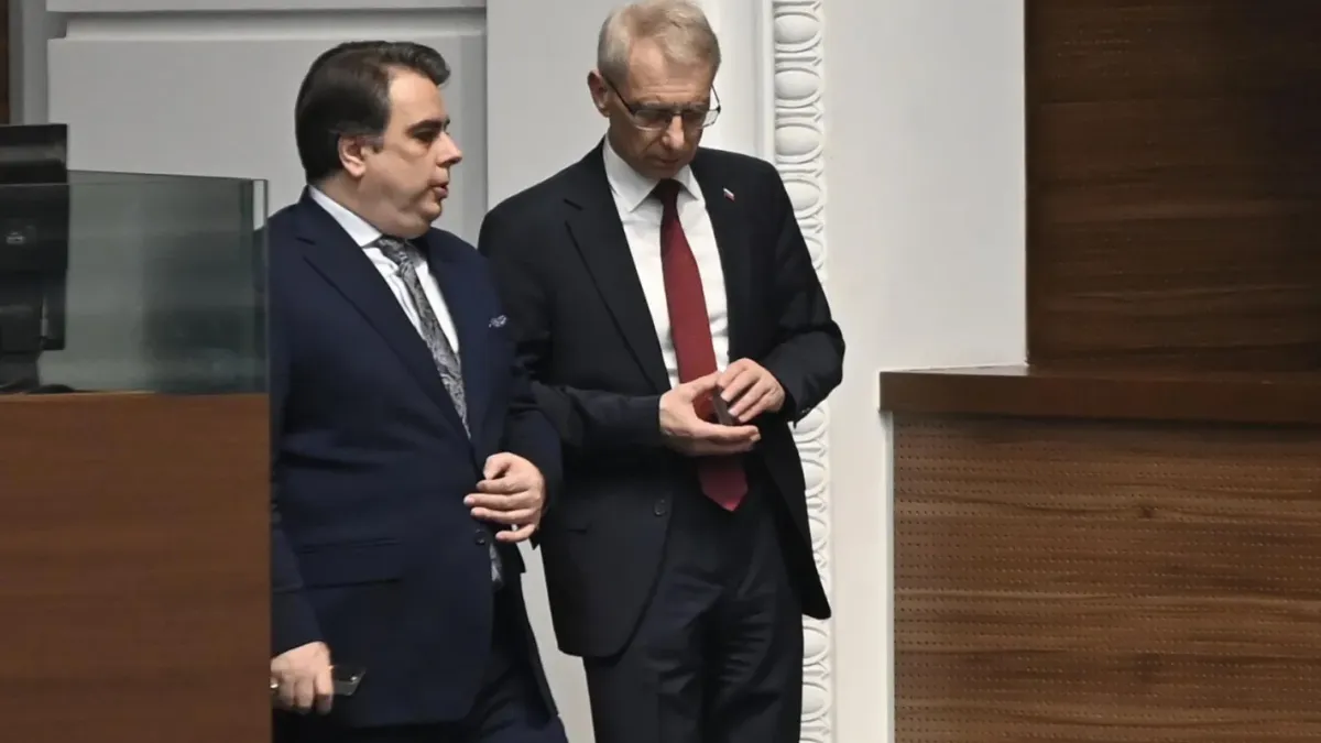 Драма в ефира с Денков: ППДБ става на парчета