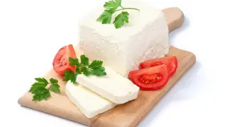 Ядем най-скъпото сирене в ЕС, съмо хърватите ни бият, храните продължават да поскъпват по-бързо от Европа