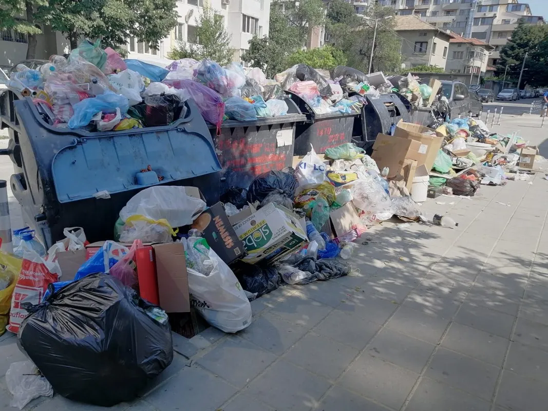 Проблем с извозването на боклука във Варна