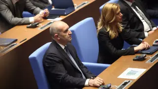 "Прогресивна България" започва с промените: Сменят горещ стол