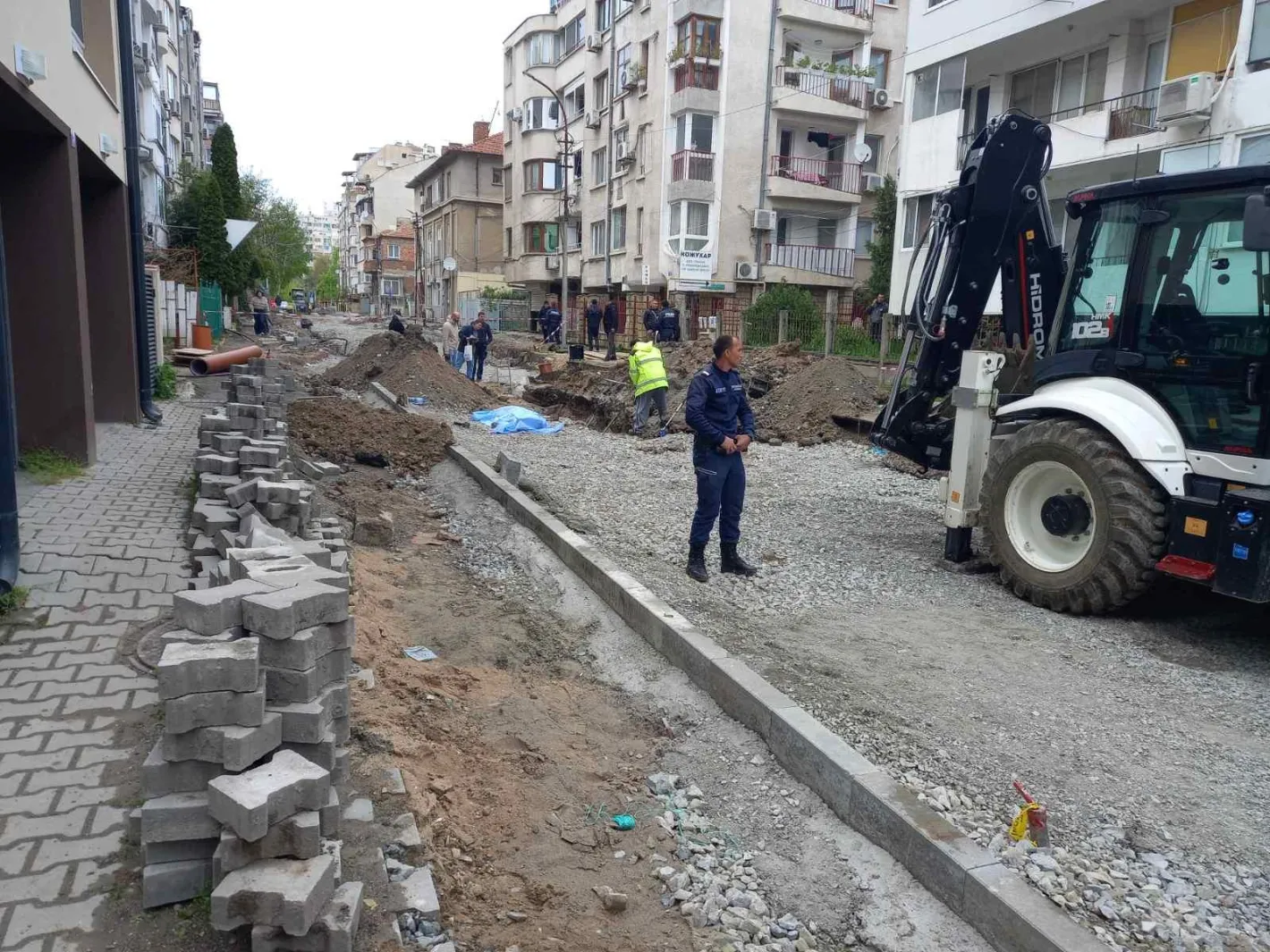 Разкриха причината за трагедията с работника, издъхнал под тонове пръст в Бургас
