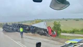 Тежка катастрофа с камион във Видинско, цяла лента е запушена