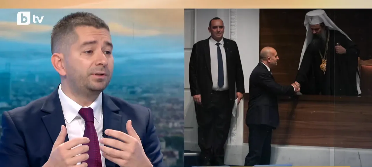 Скелет и кожа: Разбулиха мистерия около Радев и първия му ден в парламента