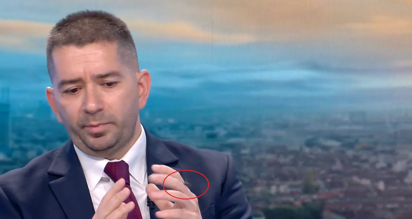 Неочакван гост атакува човек на Радев в студиото на bTV Снимки