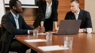 Експерт: 4-дневната работна седмица чука на вратата