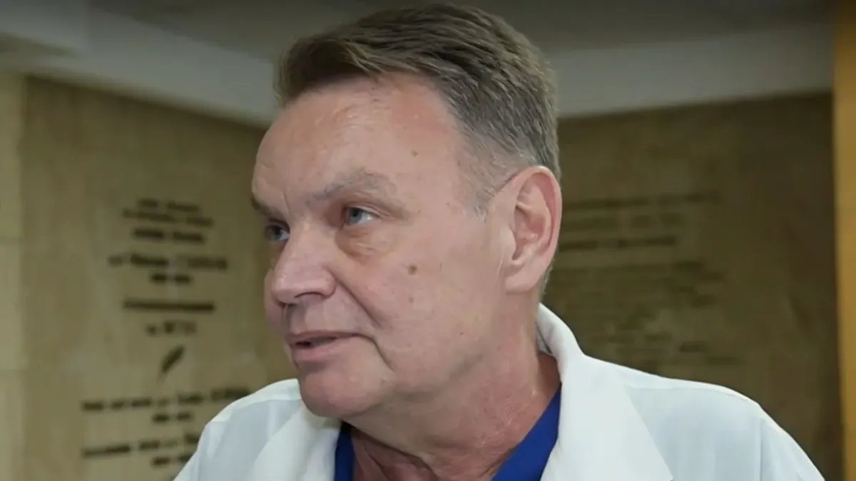 Ръцете на легендарен наш хирург отказаха, но той не се предаде