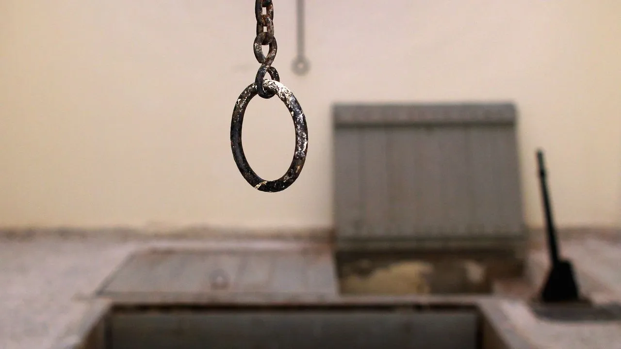Екзекуции в Иран: Двама осъдени за шпионаж в полза на Израел