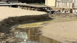 Созопол заприлича на блато дни преди старта на световно събитие! СРАМНИ СНИМКИ