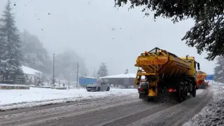 Затвориха важен проход в България заради снеговалежа