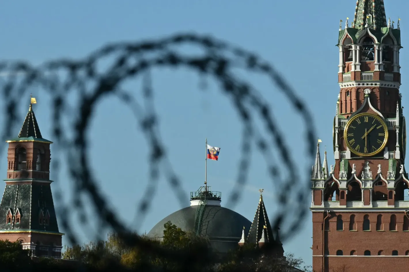Среднощната атака в Москва: Украинският дрон ударил близо до българското посолство