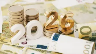 Дефицитът надхвърли 4 млрд. евро, предупреждава Фискалният съвет