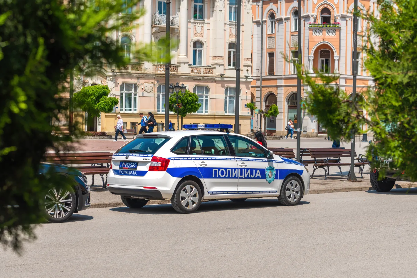 16-г. Габриел от София потъна вдън земя