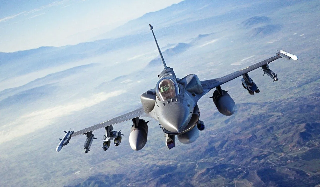 До края на годината България ще разполага с 12 пилоти за F-16 Block 70