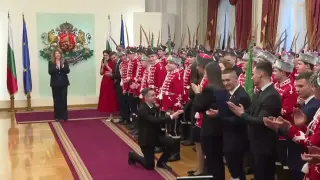 Ето коя е двойката, сгодила се пред президента в Гербовата зала