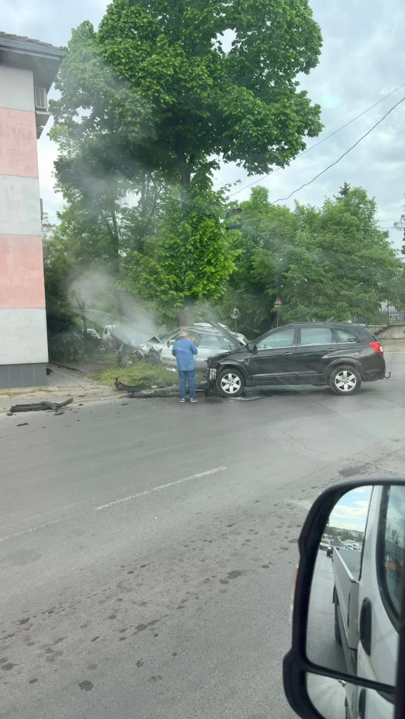 Извънредна ситуация на оживено кръстовище в София