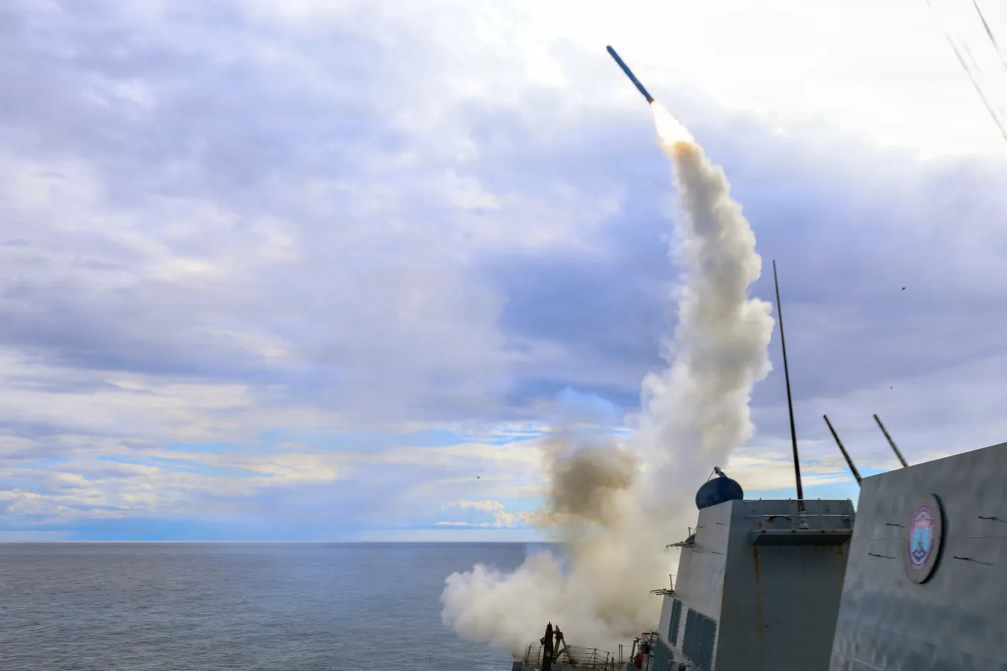 Американската армия е атакувала ирански цели след нападение срещу ракетни миноносци