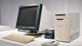 Пет технологии от 90-те, които още се използват и днес