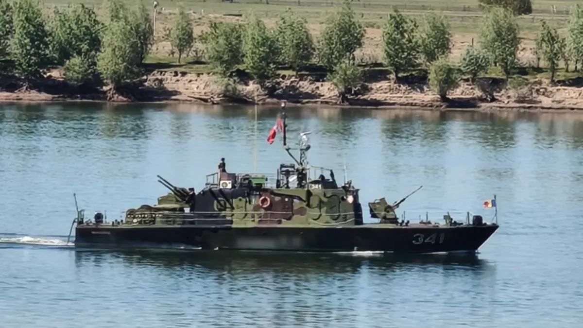 Военни кораби обикалят по Дунава край Видин