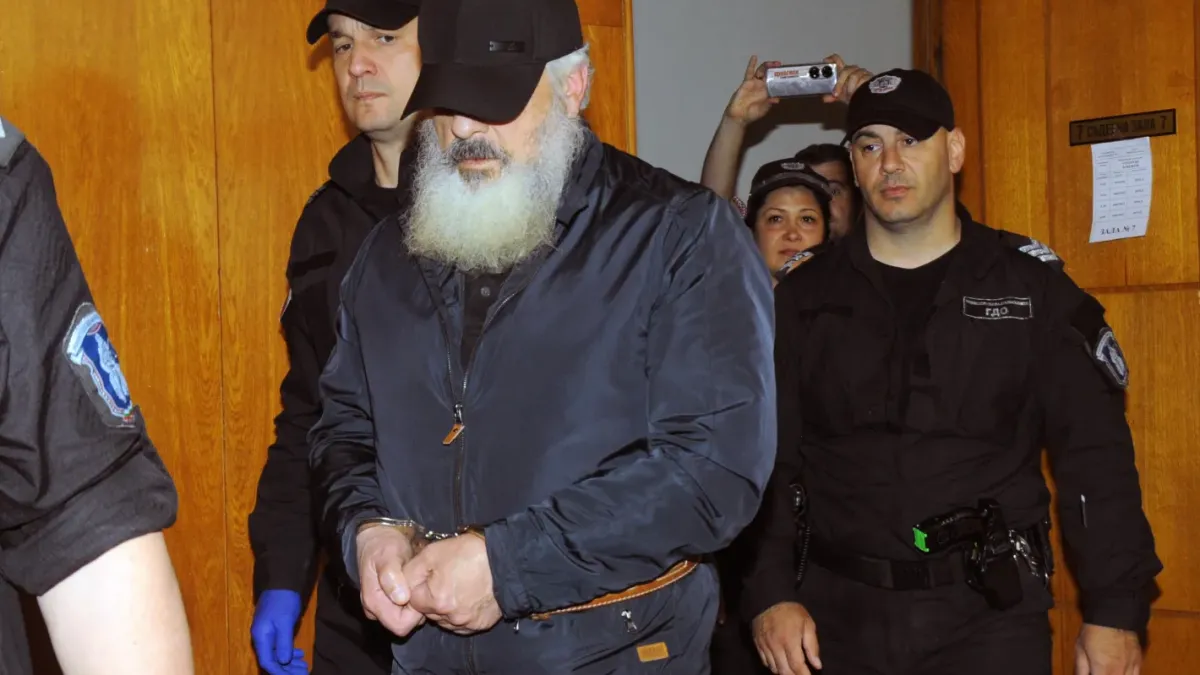 Свирепият убиец на банкерката Теодора и Юмер, разчленени и натъпкани в бидони, си получи заслуженото
