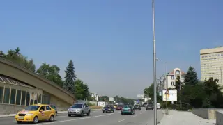 Фирма дарява над 1,1 млн. евро за шумозащитна стена край метрото в София