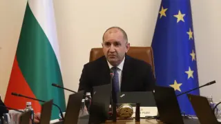 Почна се: Румен Радев смени всички областни управители