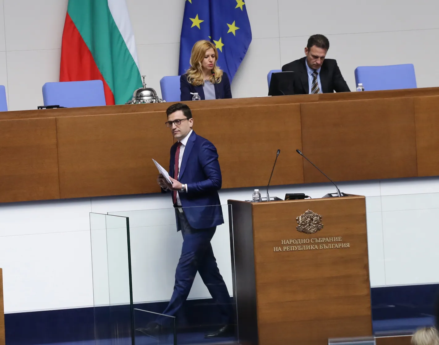 Парламент-Венко Сабрутев