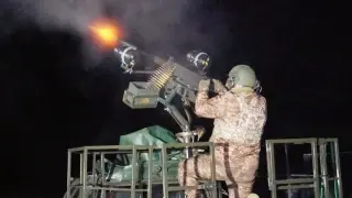 Украинските сили показаха как свалят дронове над Западна Украйна