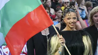 Световните медии гърмят за Дара: Изненадата на шоуто, енергия на победител, като нищо става първа