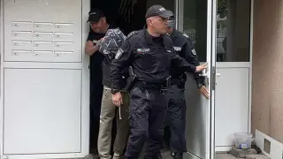 Показаха ареста на стрелеца от "Надежда" и пистолетите му Снимки