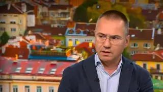 Джамбазки изригна: Клоуни в Скопие ни провокират