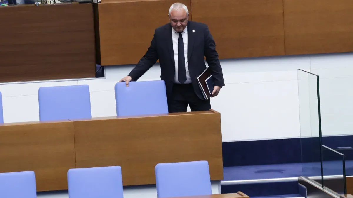 Демерджиев обеща отговори за „Баба Алино“ и „Петрохан“
