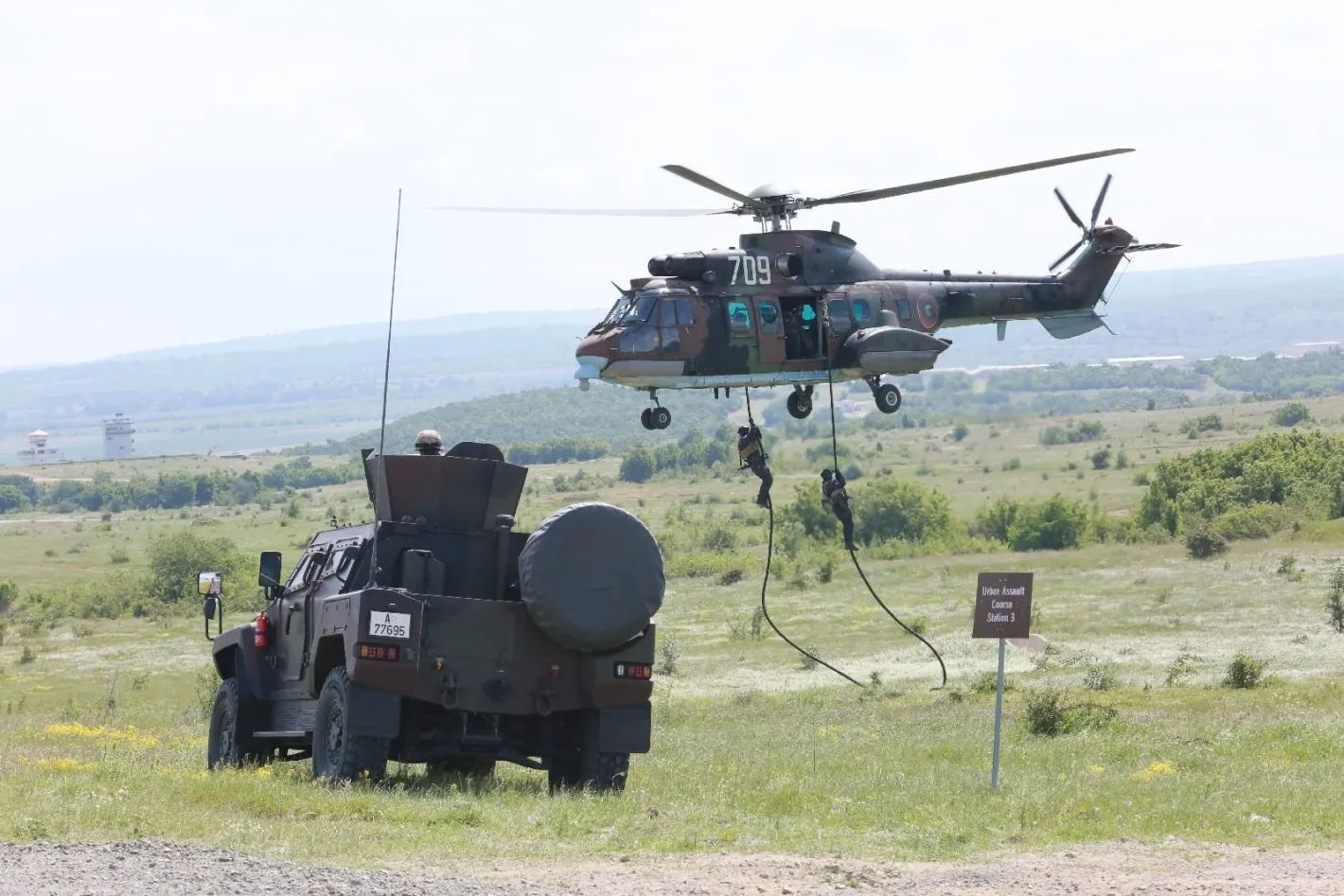 Български, американски и македонски военни показаха как се действа при безредици край Ново село