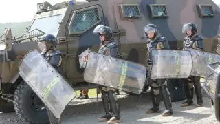 Български, американски и македонски военни показаха как се действа при безредици край Ново село